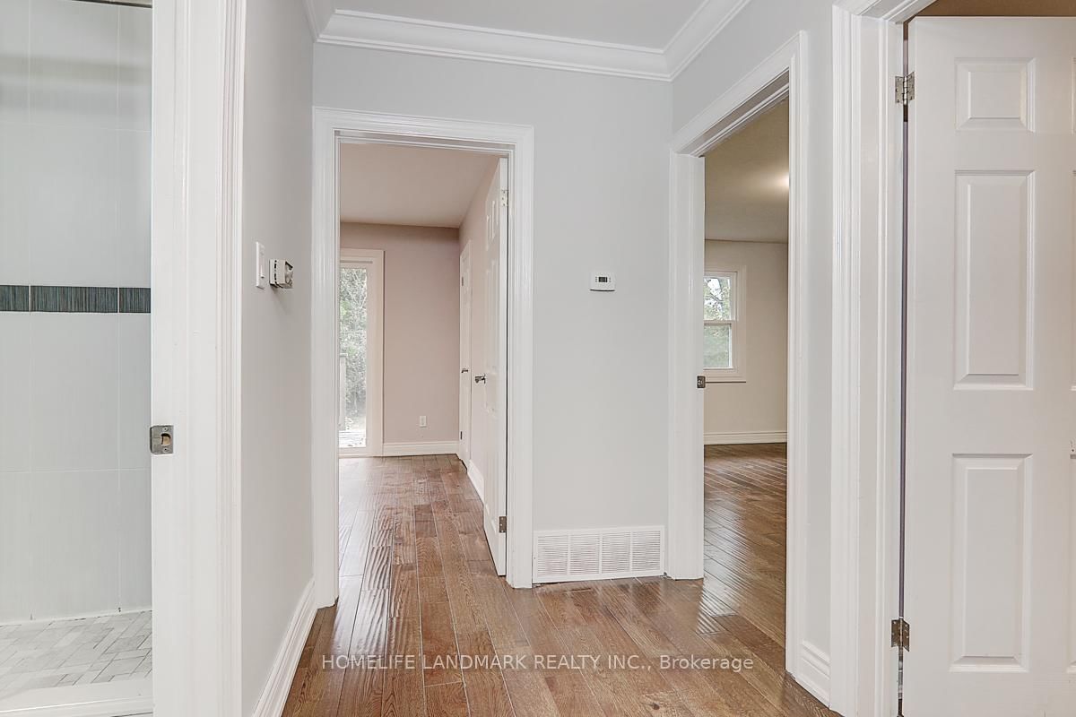 367 Cummer Avenue • Toronto, ON photo 28