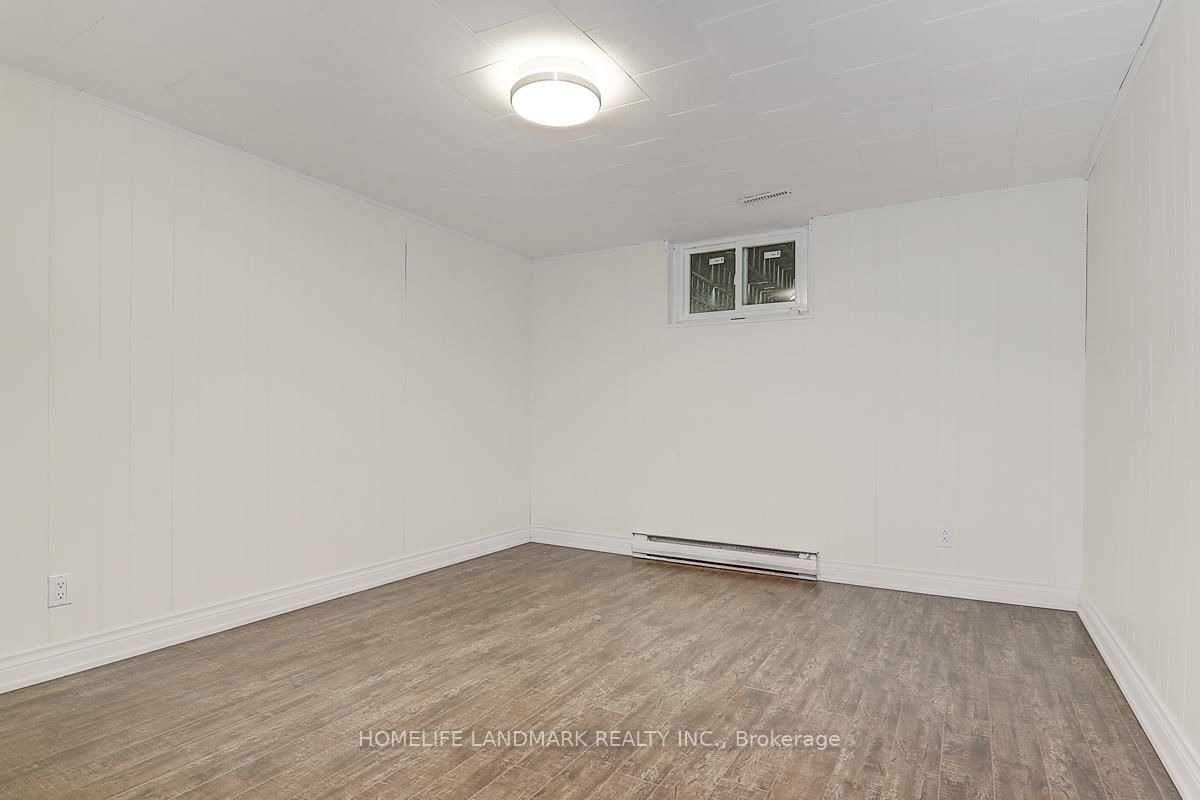 367 Cummer Avenue • Toronto, ON photo 32