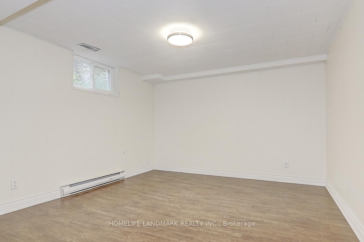 367 Cummer Avenue • Toronto, ON photo 34