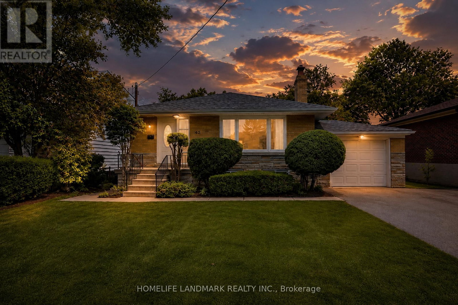 367 Cummer Avenue • Toronto, ON photo 41
