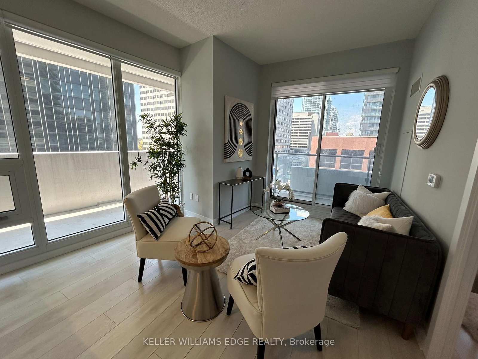 2221 Yonge Street • #809 • Toronto, ON photo 10