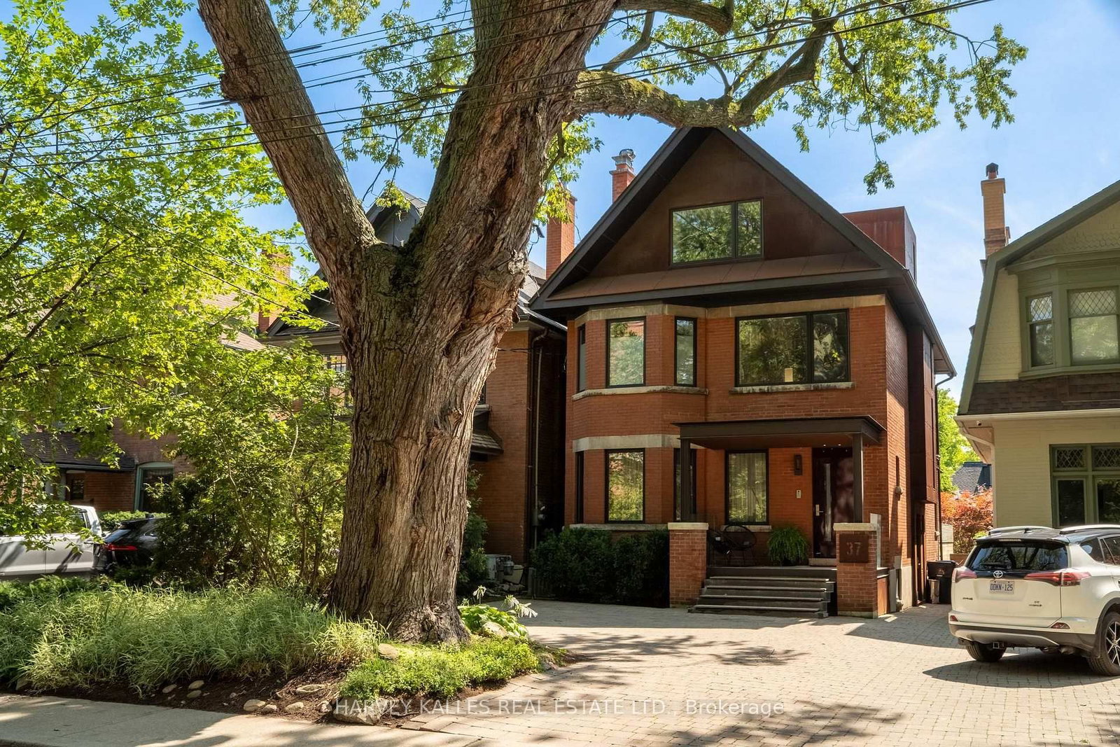 37 Woodlawn Avenue E • Toronto, ON photo 37