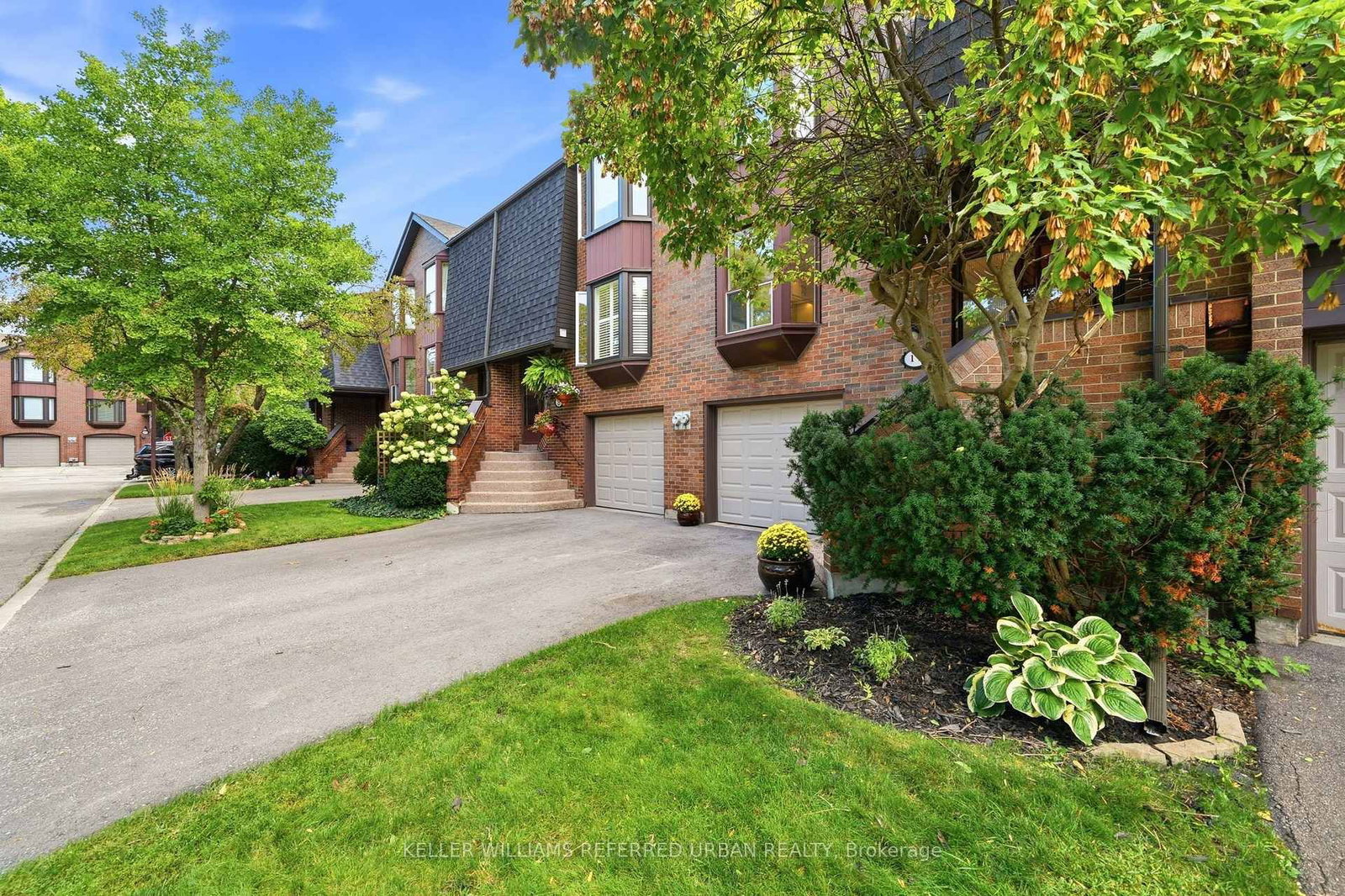 11 Gypsy Rose Way • #28 • Toronto, ON photo 3