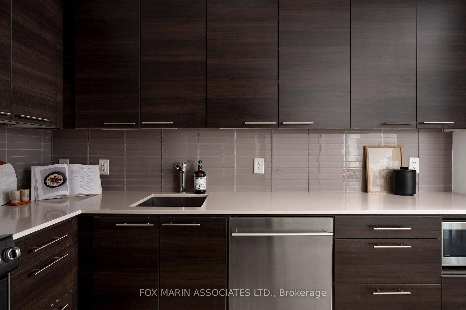 1 Market Street • #2405 • Toronto, ON photo 5