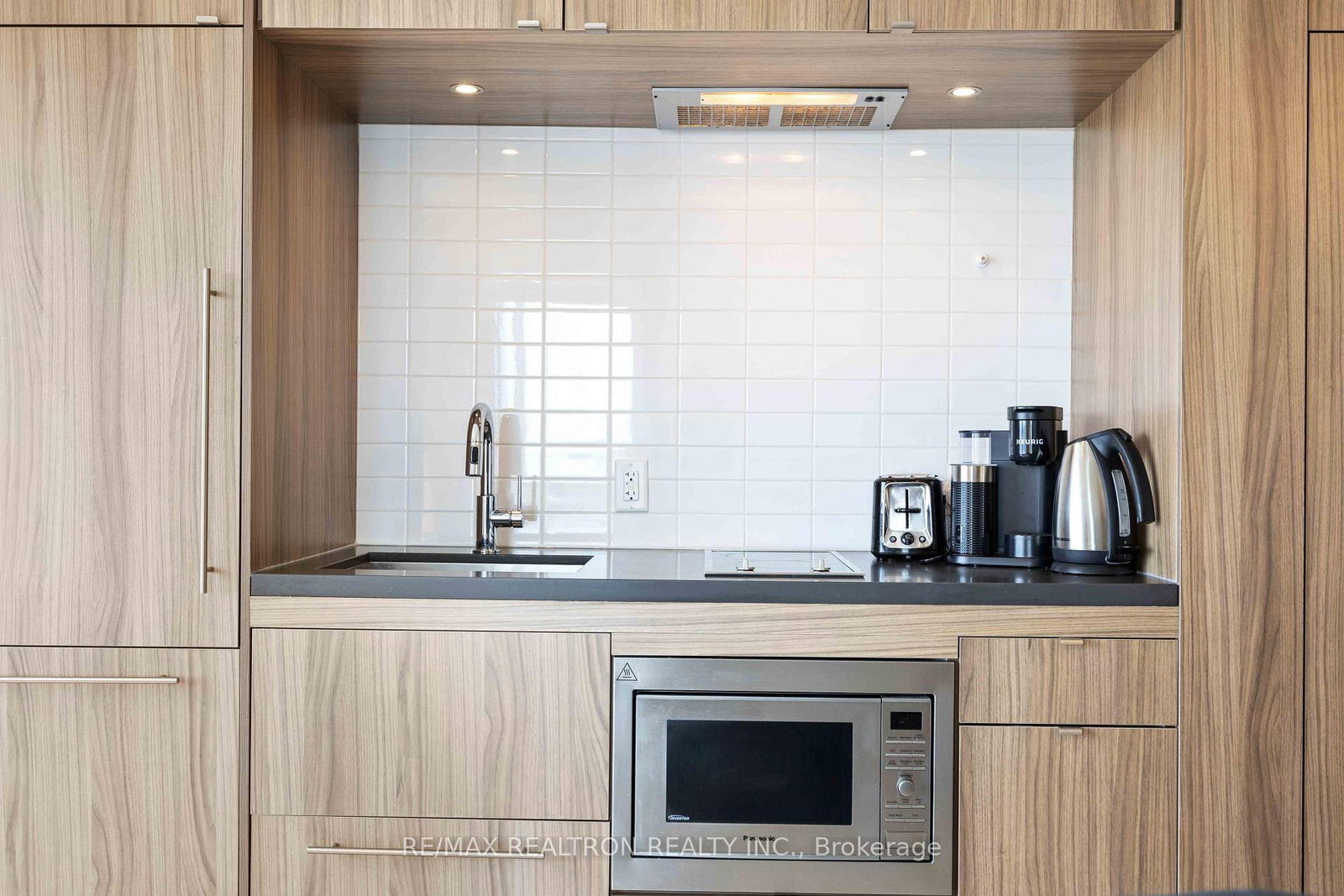 155 Yorkville Avenue • #2604 • Toronto, ON photo 5