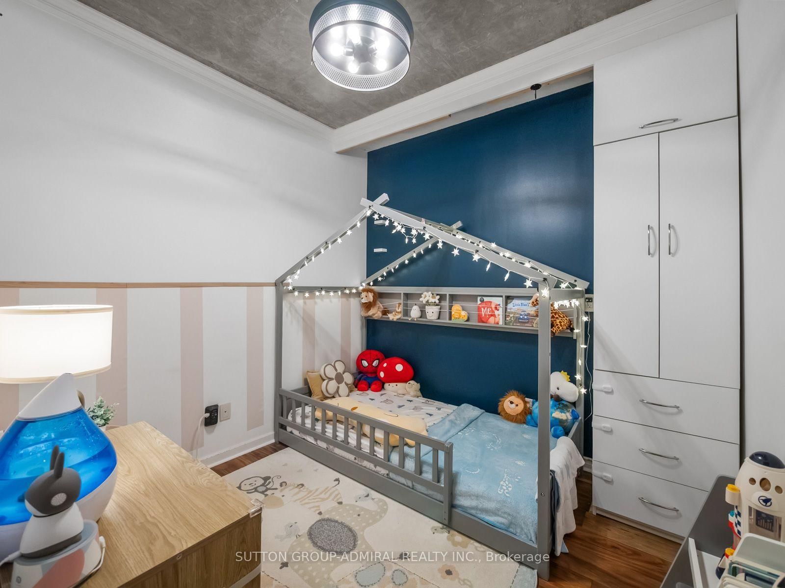 218 Queens Quay Boulevard W • #2103 • Toronto, ON photo 13