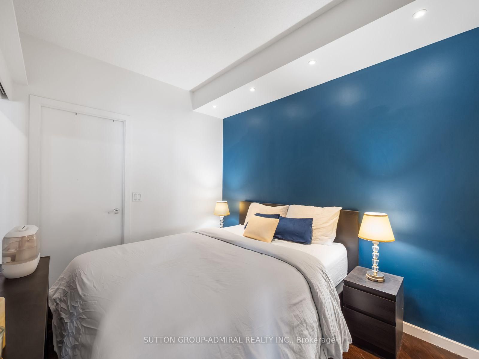 218 Queens Quay Boulevard W • #2103 • Toronto, ON photo 19
