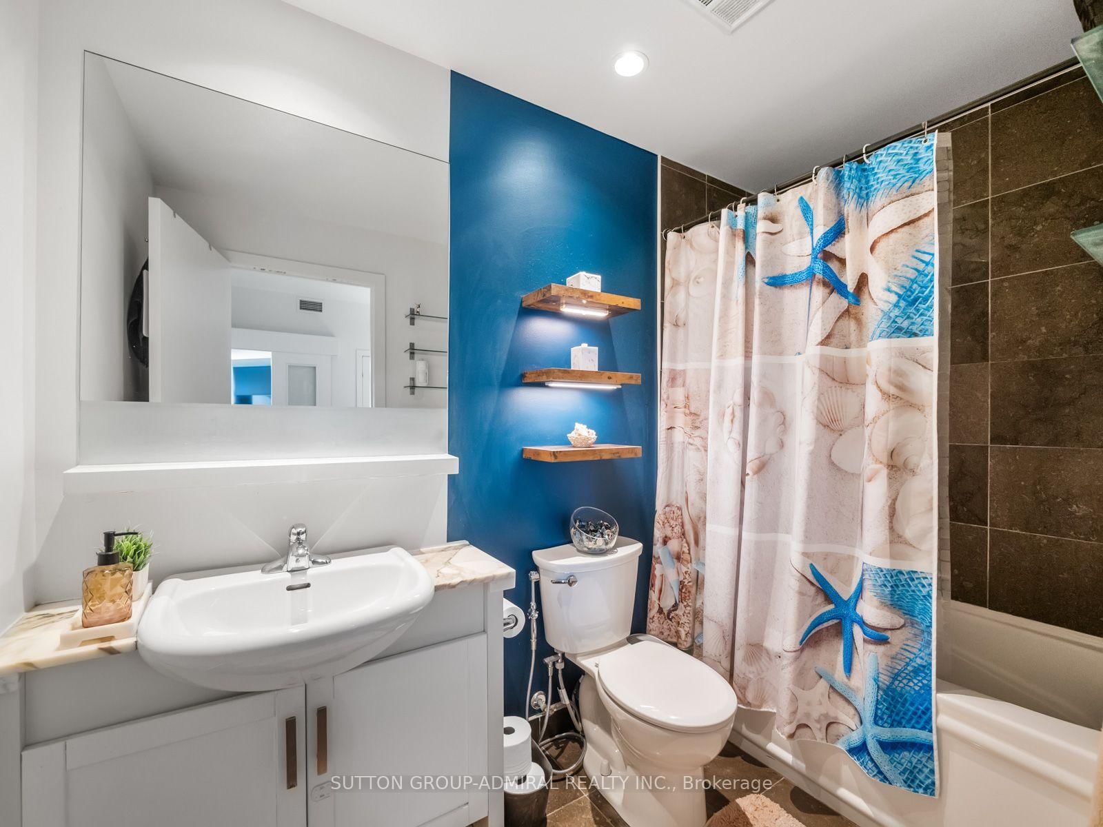 218 Queens Quay Boulevard W • #2103 • Toronto, ON photo 21