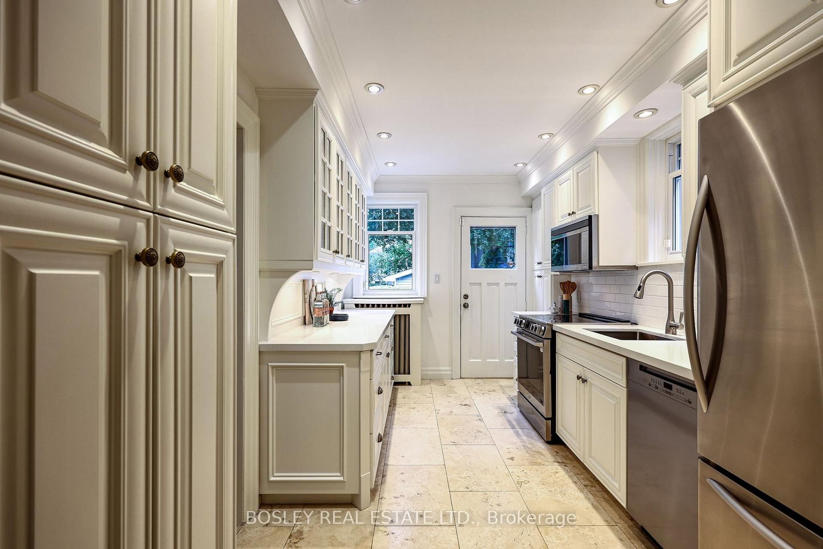 149 Lascelles Boulevard • Toronto, ON photo 11