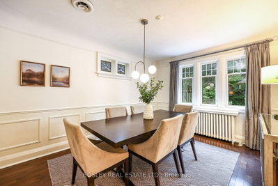 149 Lascelles Boulevard • Toronto, ON photo 8