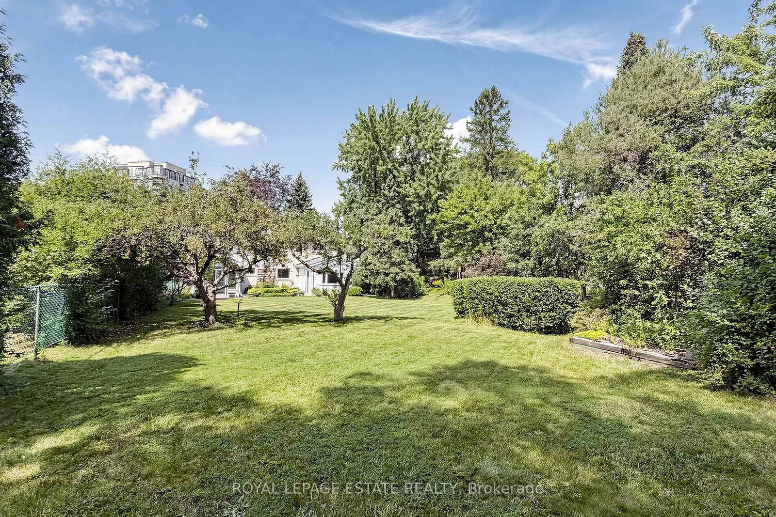 7 Longhope Place • Toronto, ON photo 39