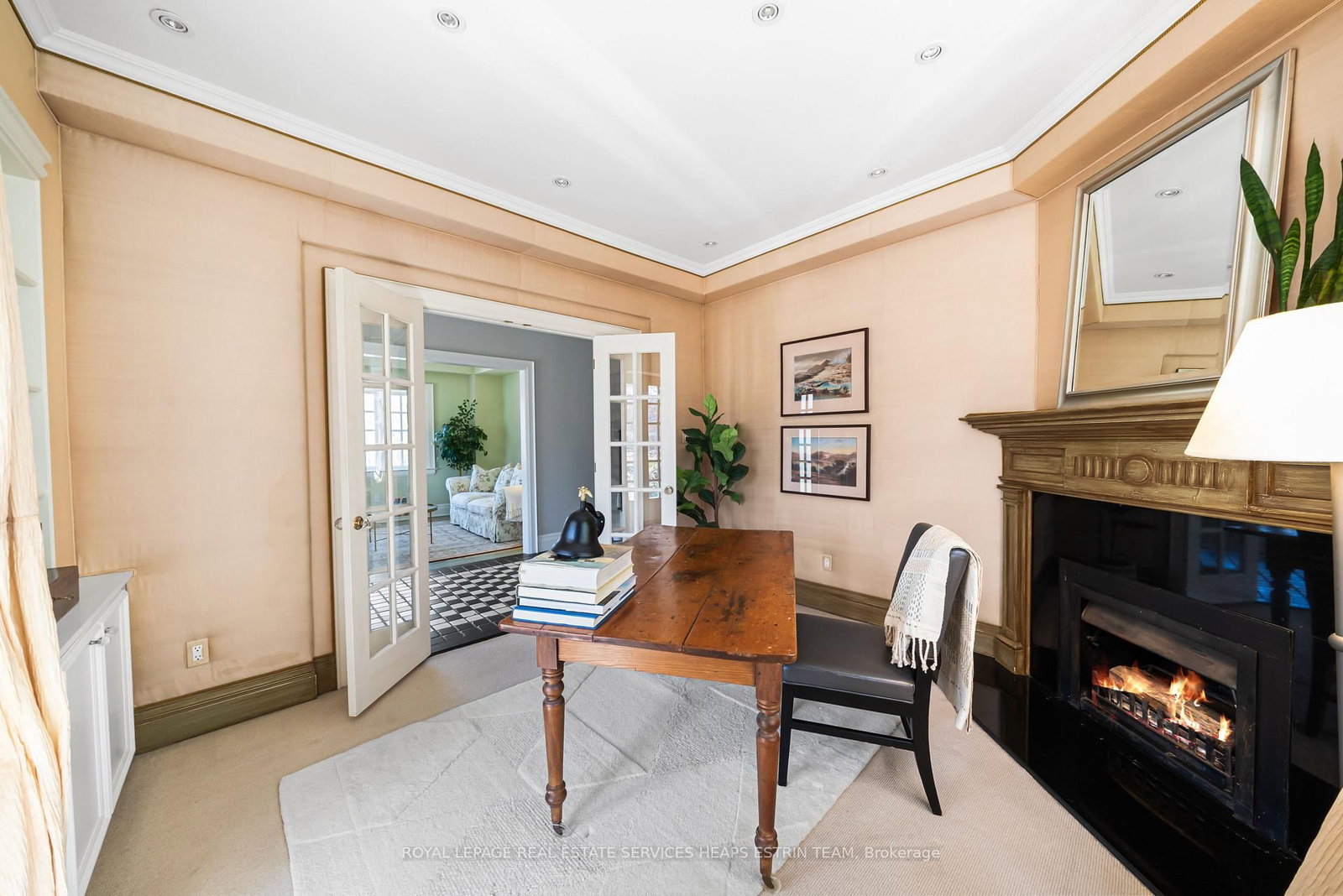 25 Strathgowan Crescent • Toronto, ON photo 17