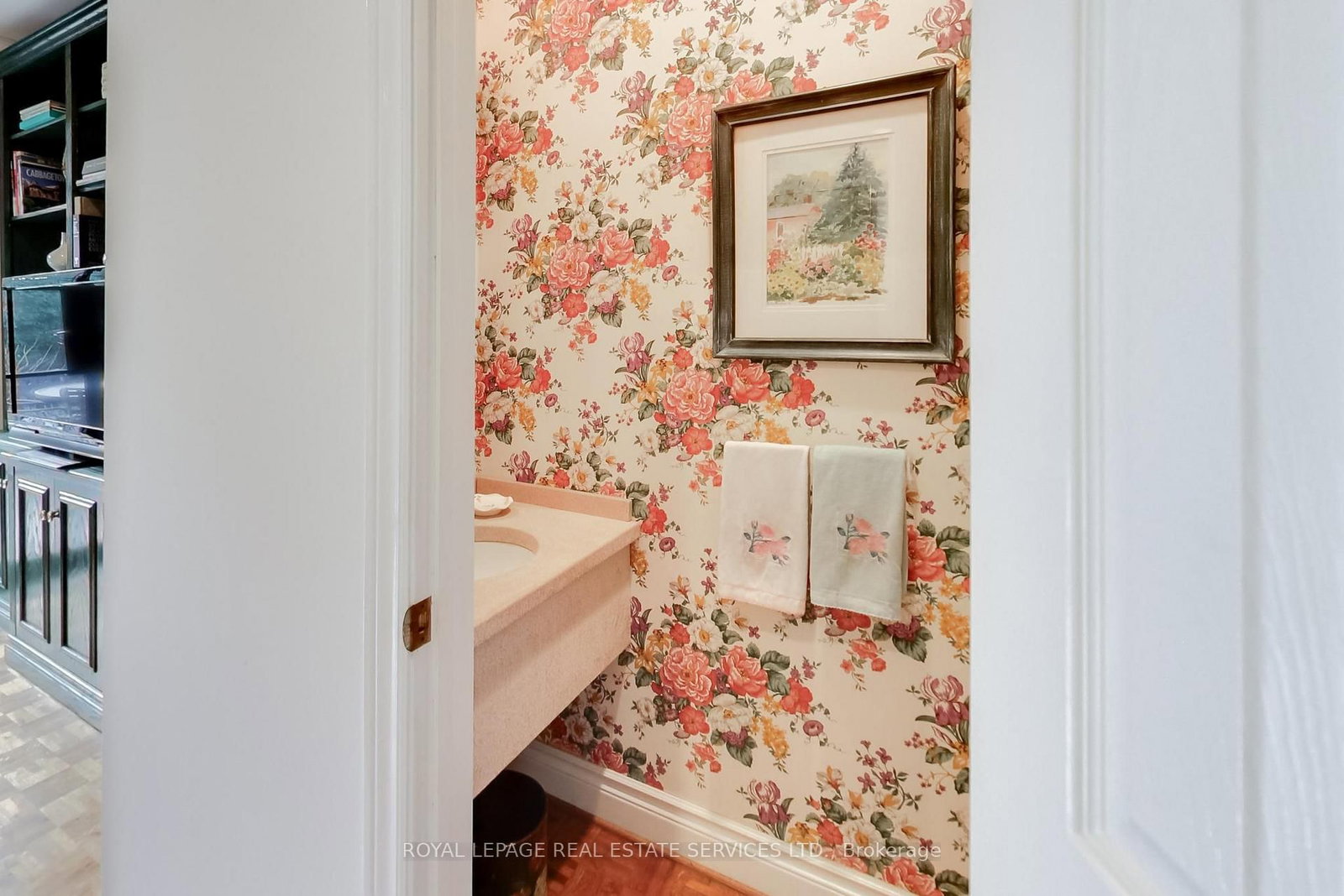 738 Huron Street • Toronto, ON photo 15