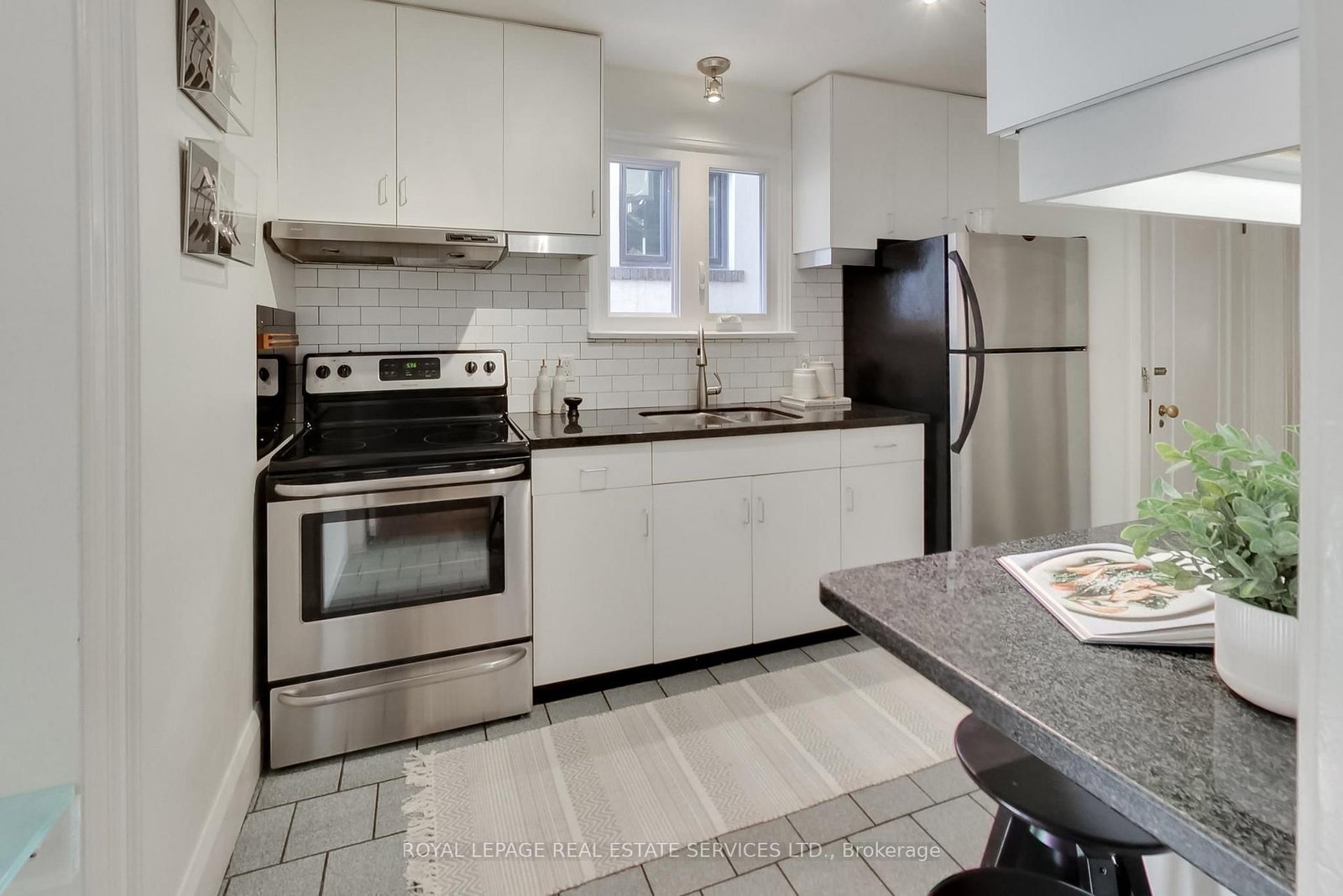 738 Huron Street • Toronto, ON photo 16