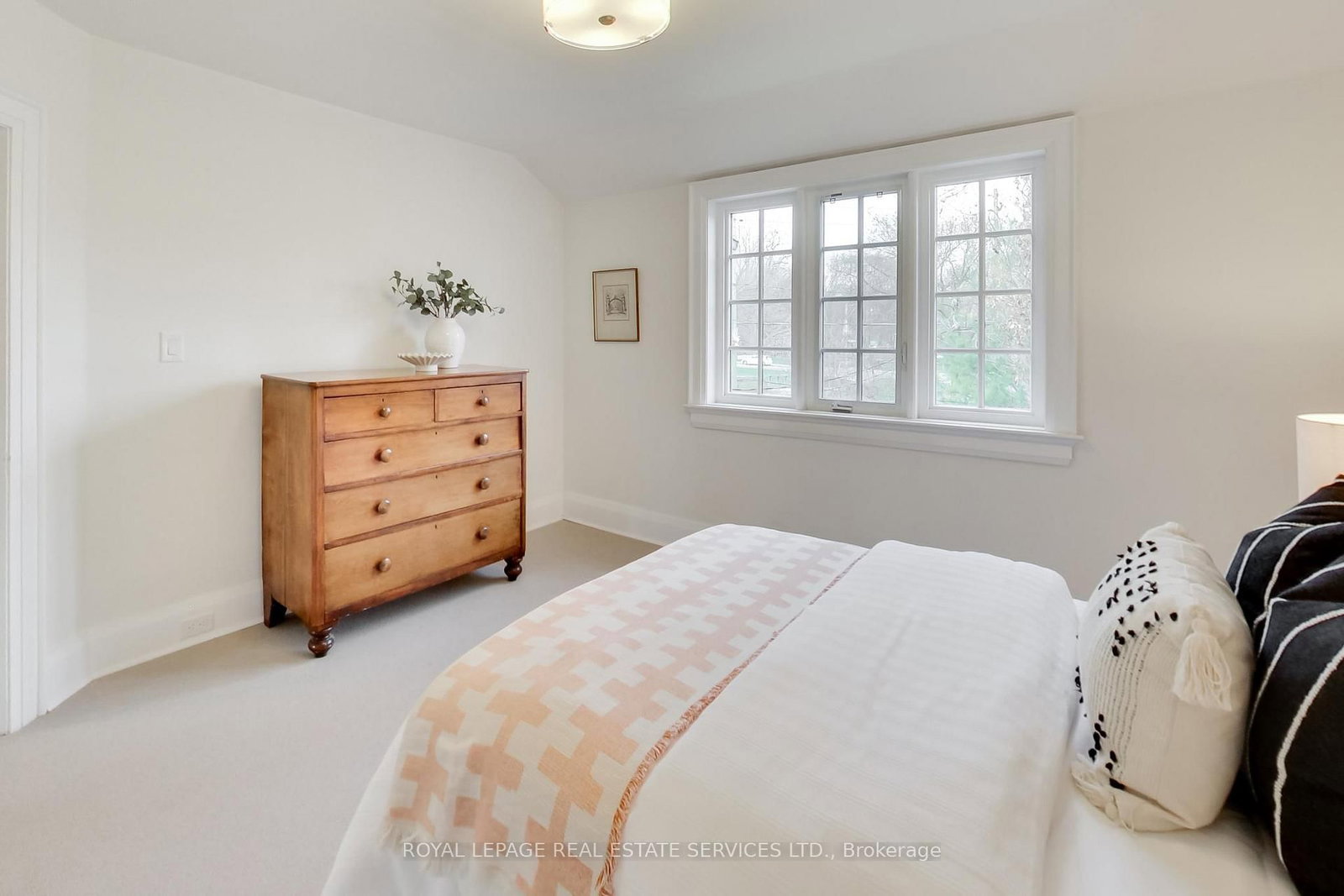 738 Huron Street • Toronto, ON photo 26
