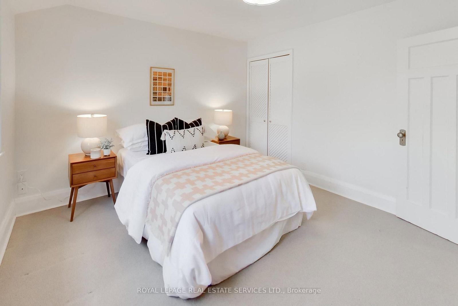 738 Huron Street • Toronto, ON photo 27