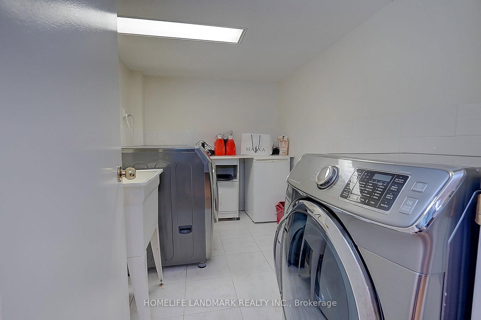 108 Empress Avenue • Toronto, ON photo 40
