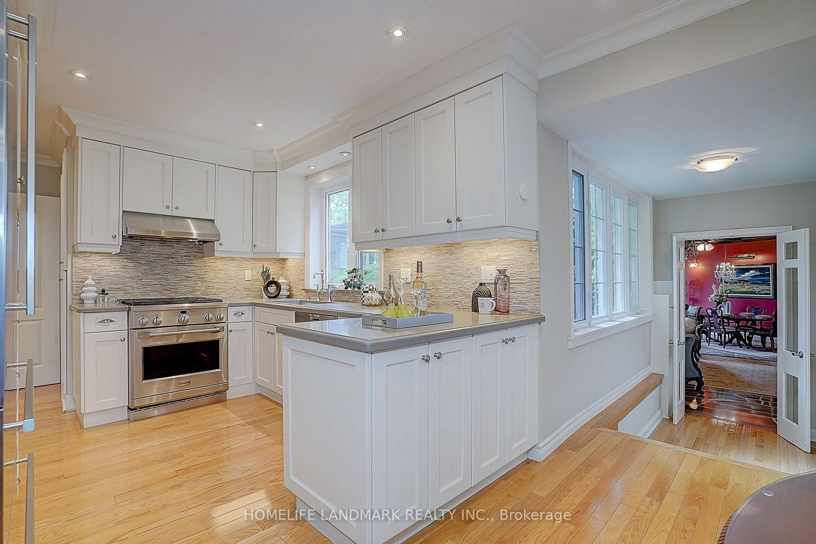 108 Empress Avenue • Toronto, ON photo 8