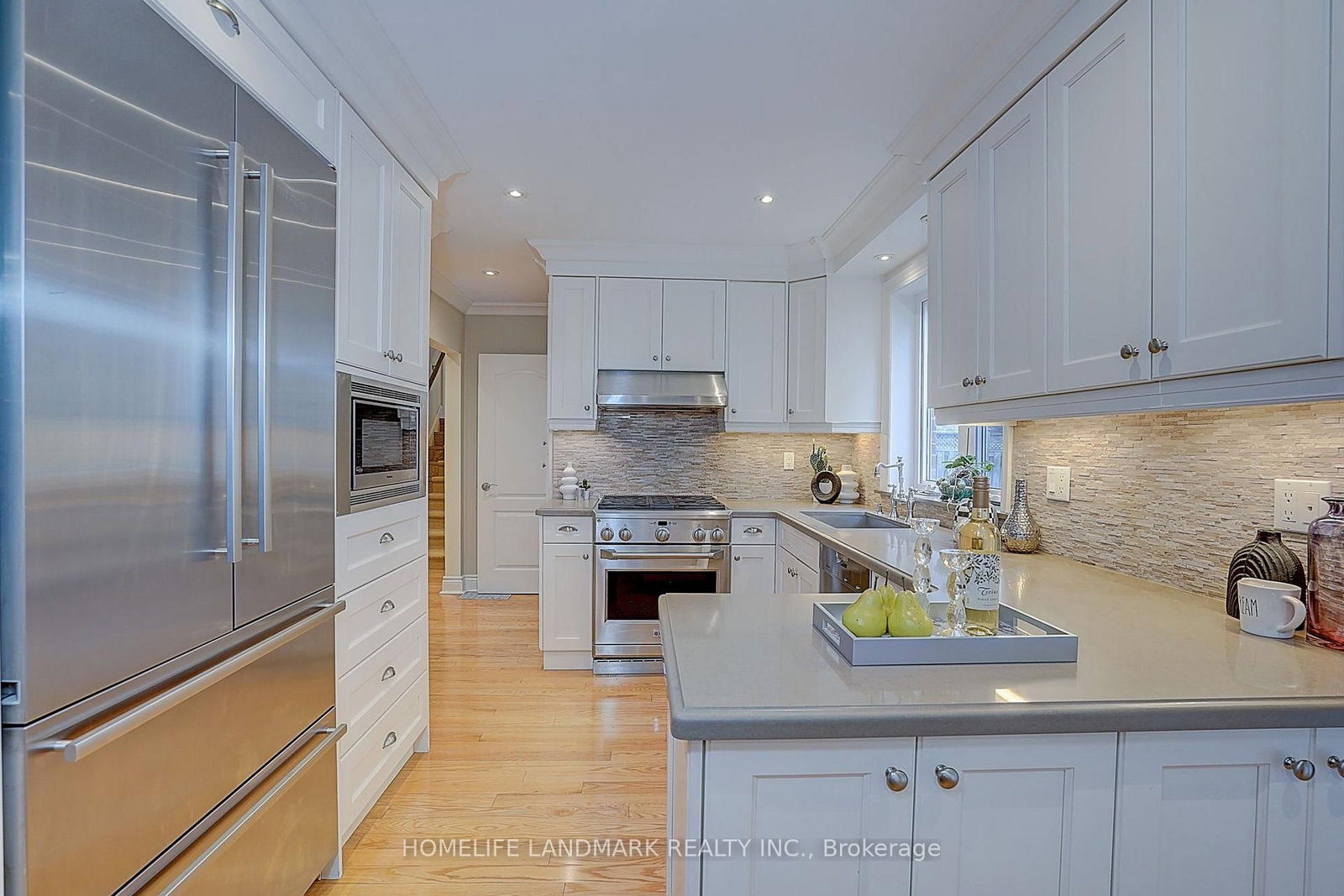 108 Empress Avenue • Toronto, ON photo 9