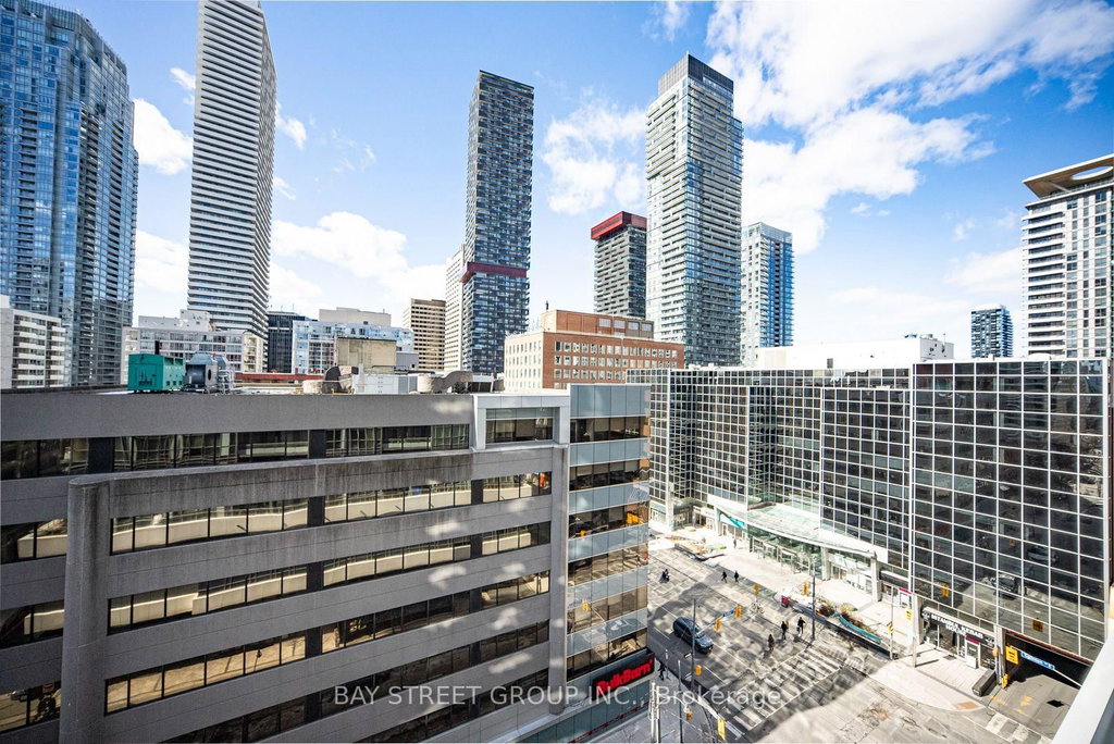 801 - 89 Dunfield Avenue 3
