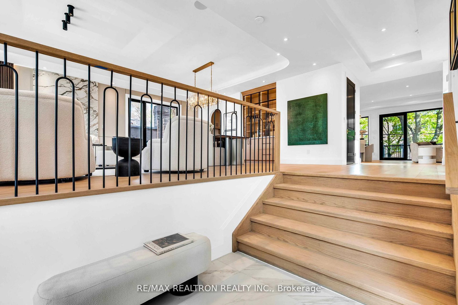 35 Foxwarren Drive • Toronto, ON photo 12