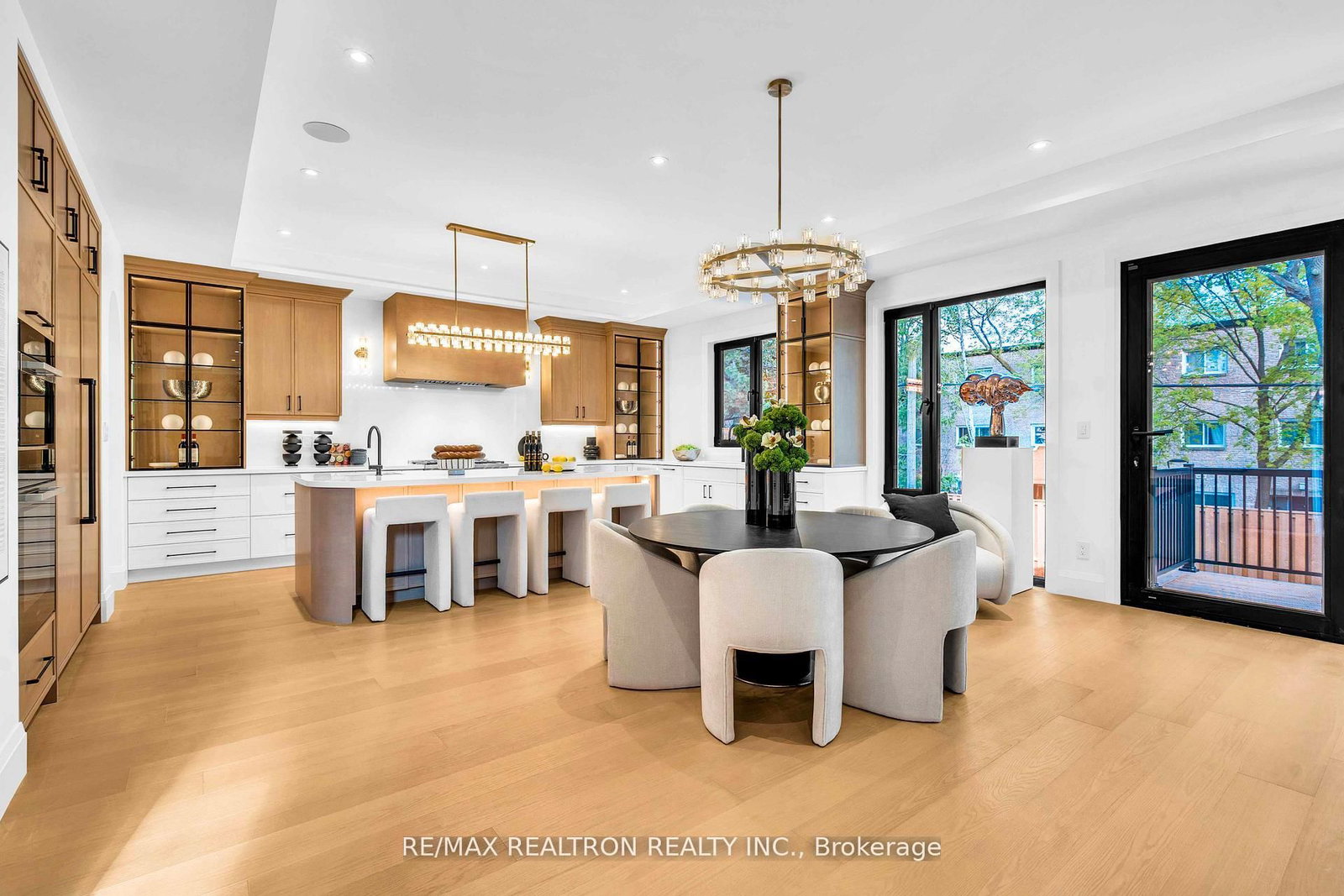 35 Foxwarren Drive • Toronto, ON photo 24