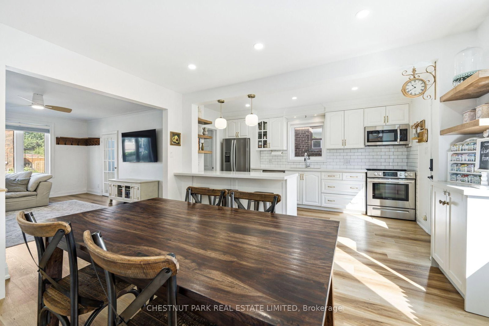 465 Oakwood Avenue • Toronto, ON photo 13