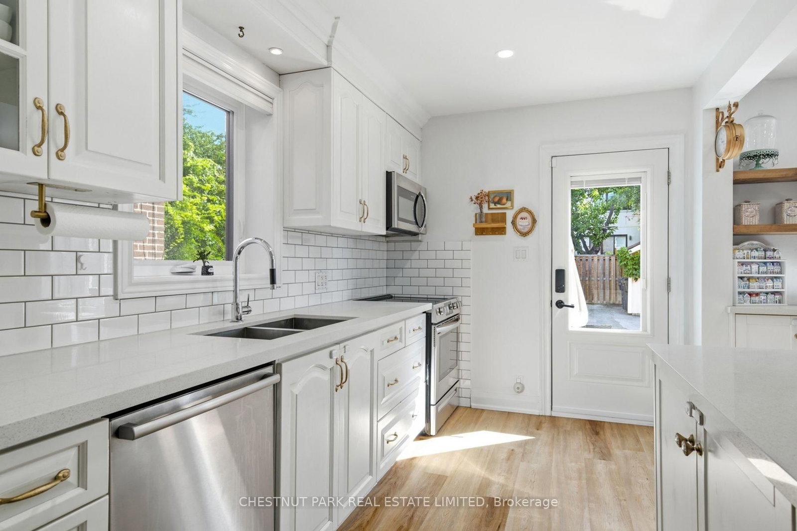465 Oakwood Avenue • Toronto, ON photo 18