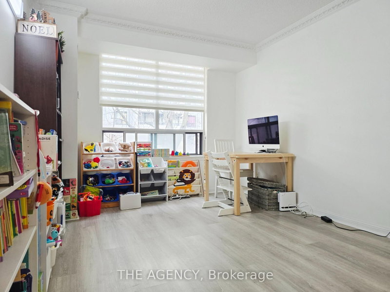 207 - 5940 Yonge Street