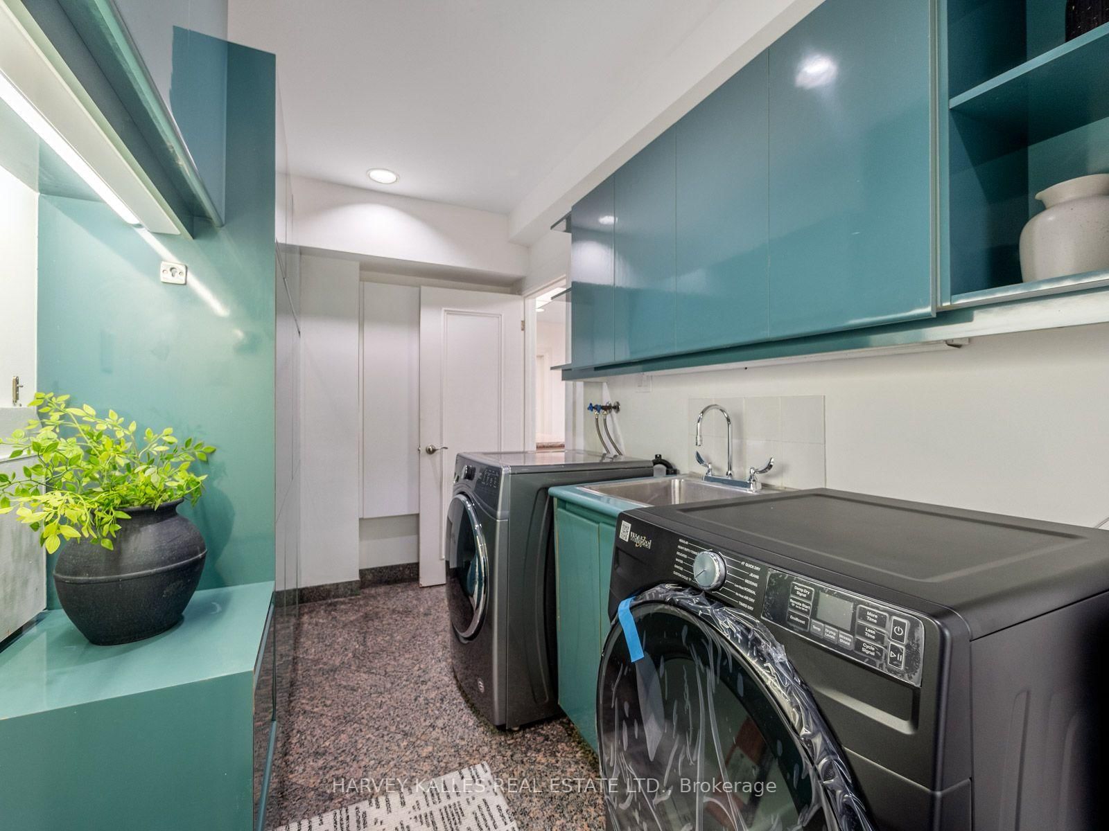 26 Vesta Drive • Toronto, ON photo 36