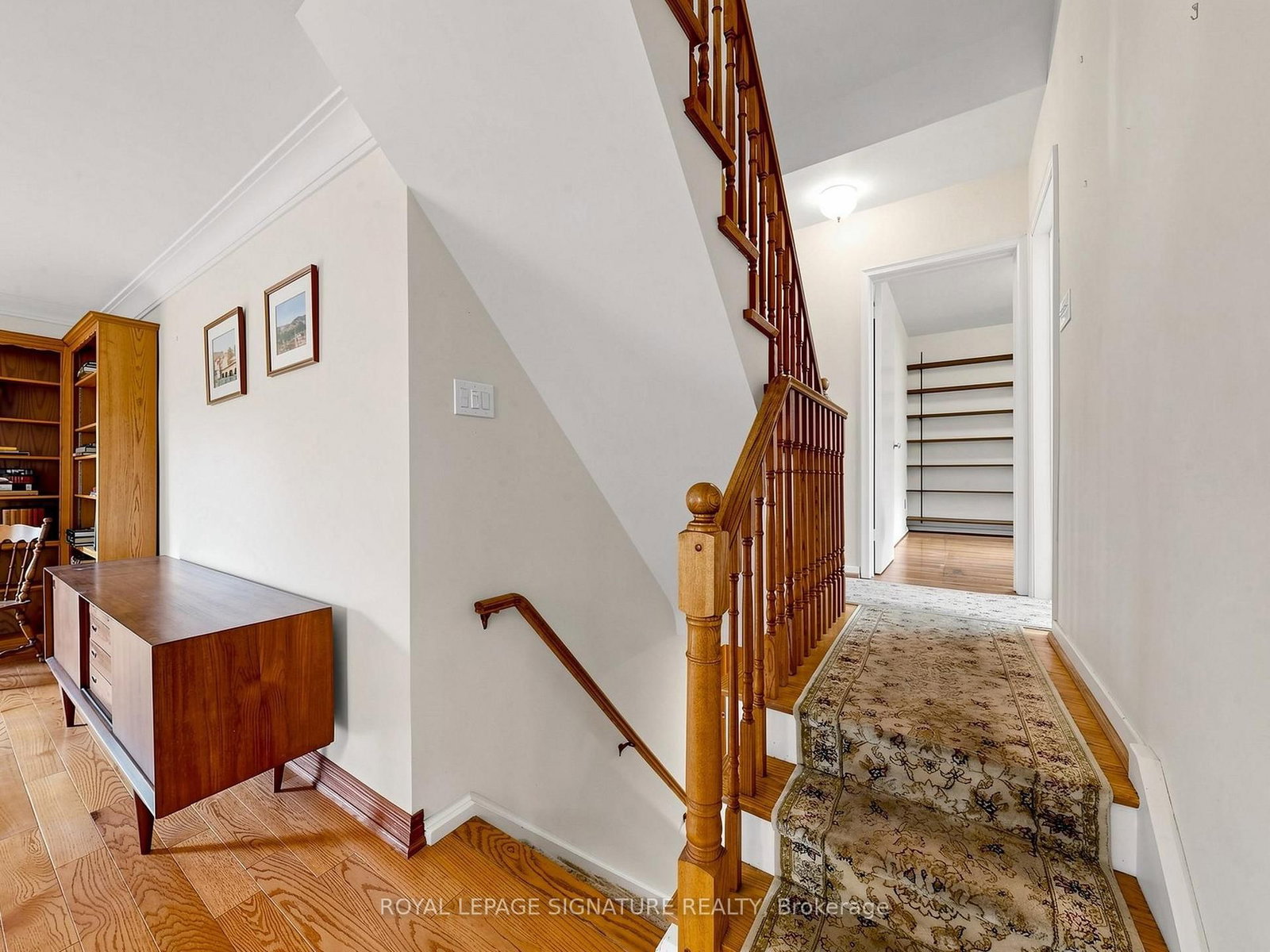 8 Ternhill Crescent • Toronto, ON photo 18