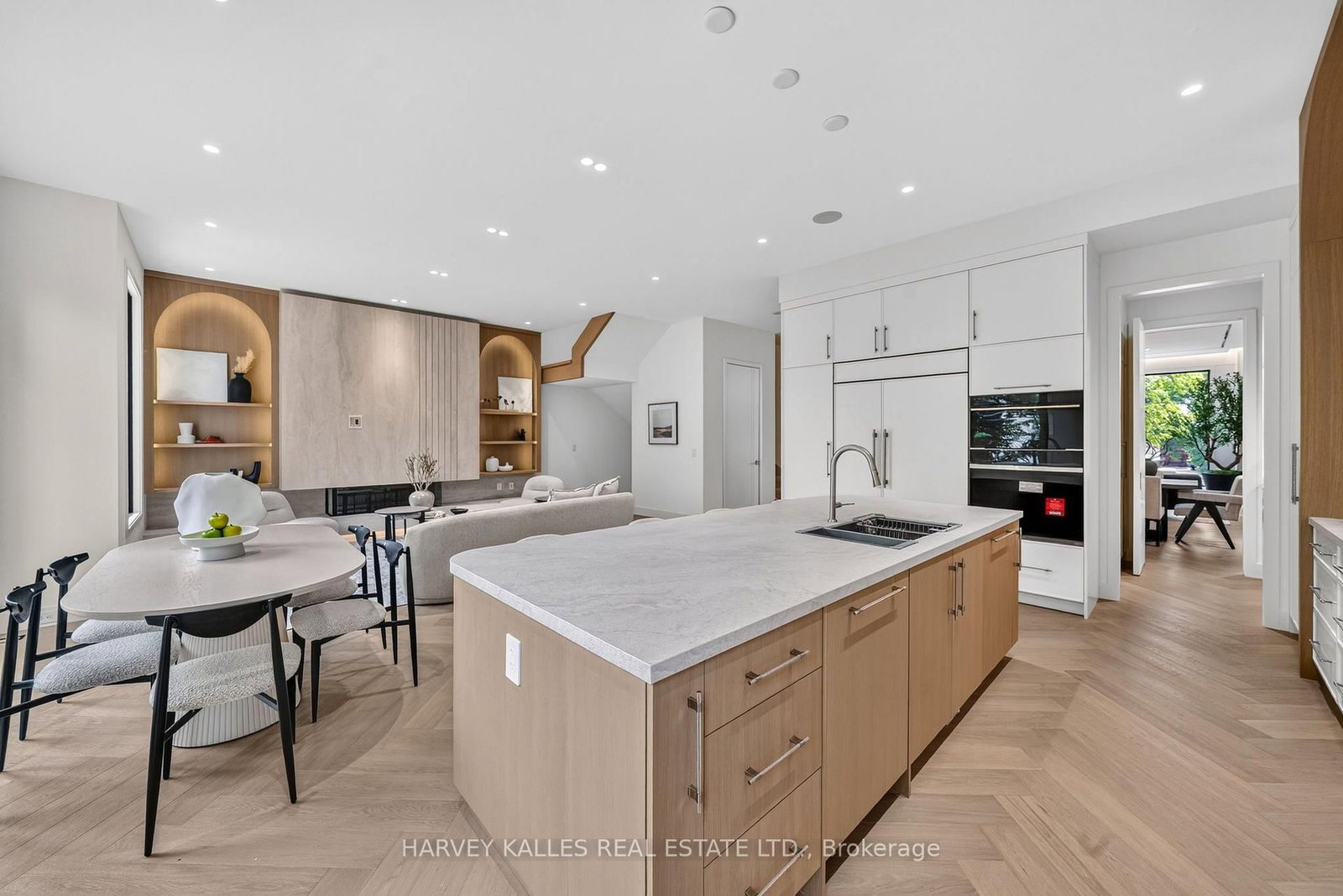 451 Cranbrooke Avenue • Toronto, ON photo 11