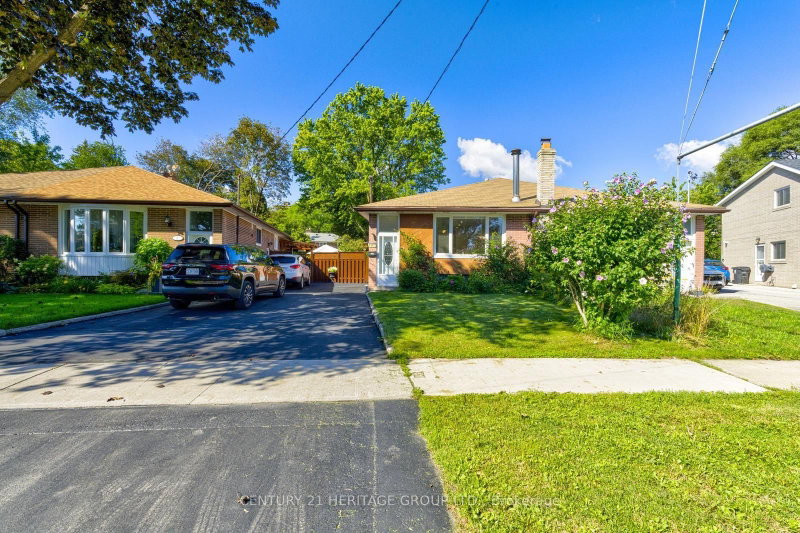 117 Marbury Crescent