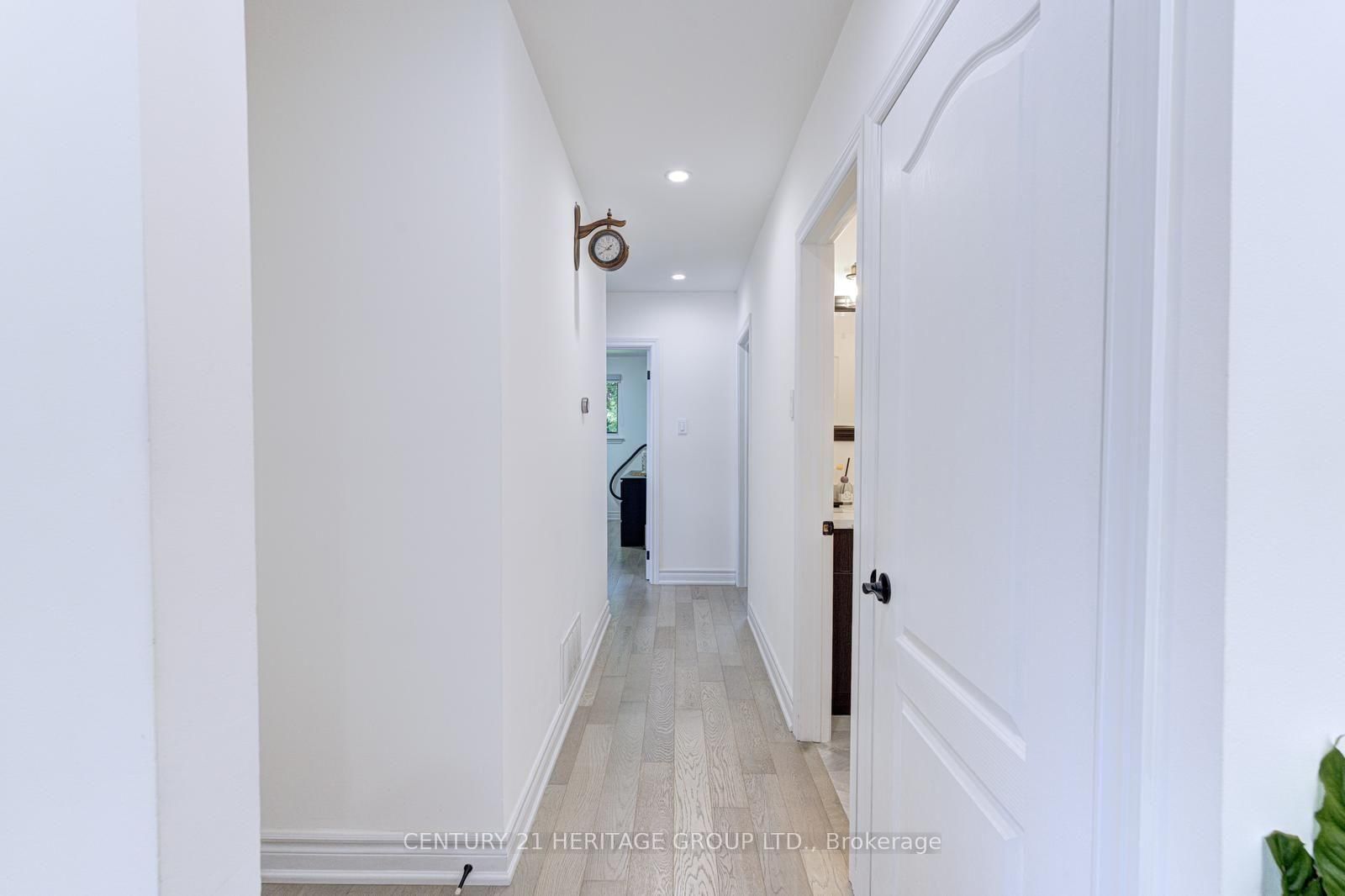 117 Marbury Crescent • Toronto, ON photo 22