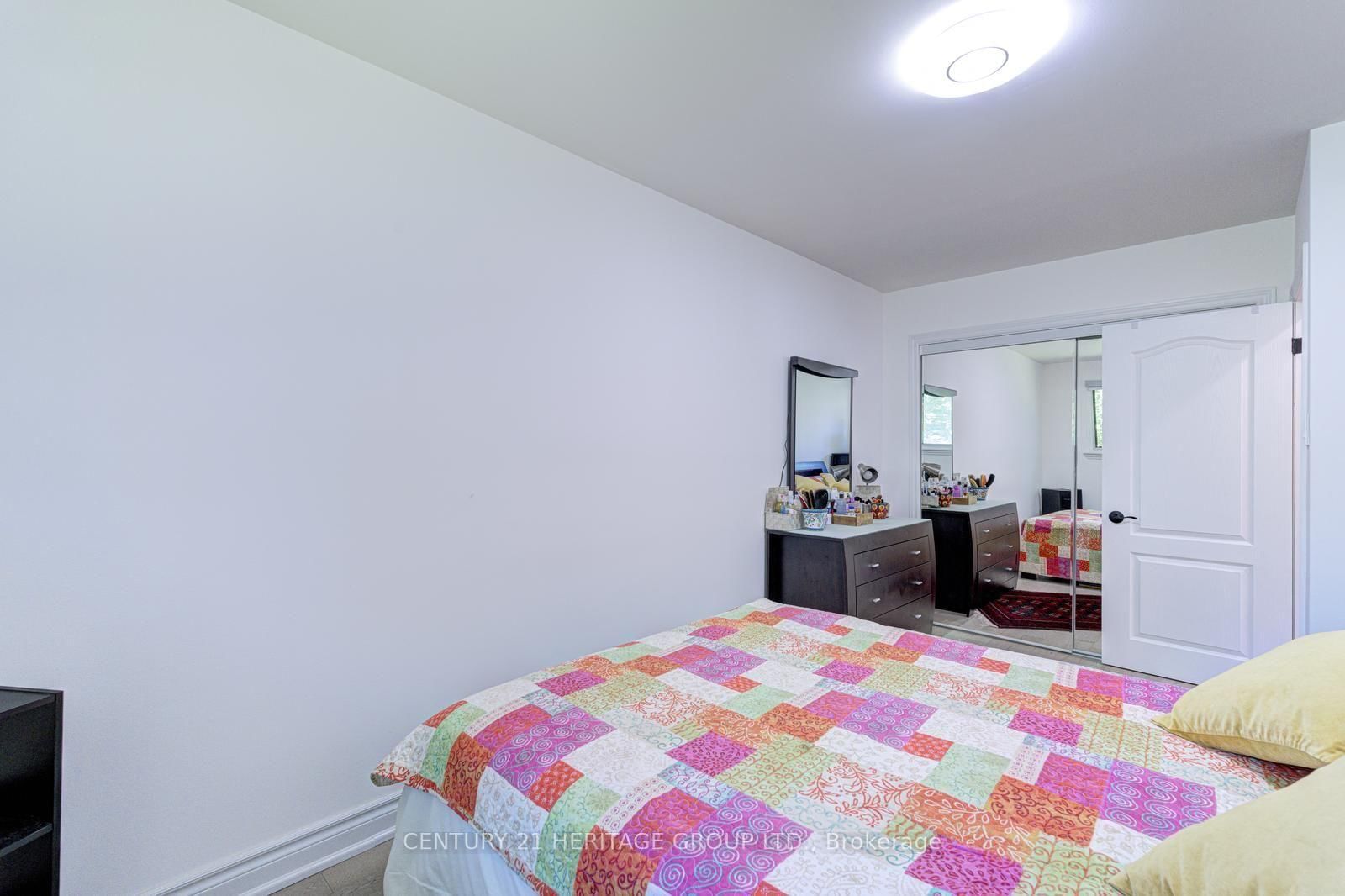 117 Marbury Crescent • Toronto, ON photo 25