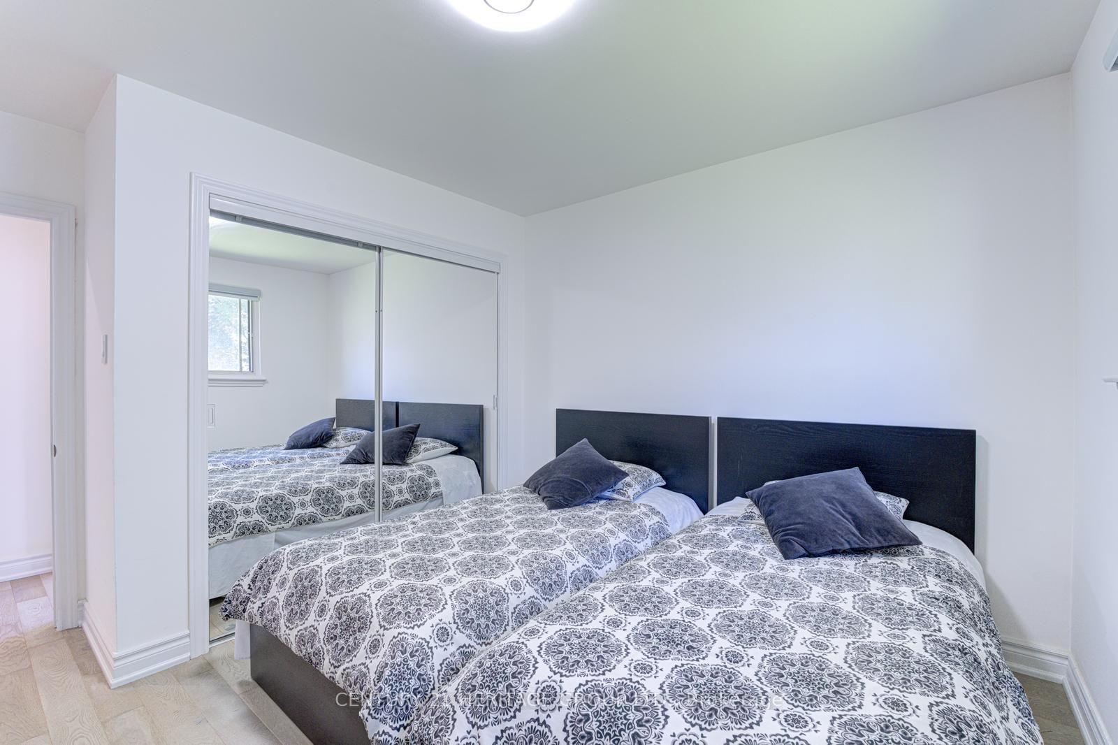 117 Marbury Crescent • Toronto, ON photo 27