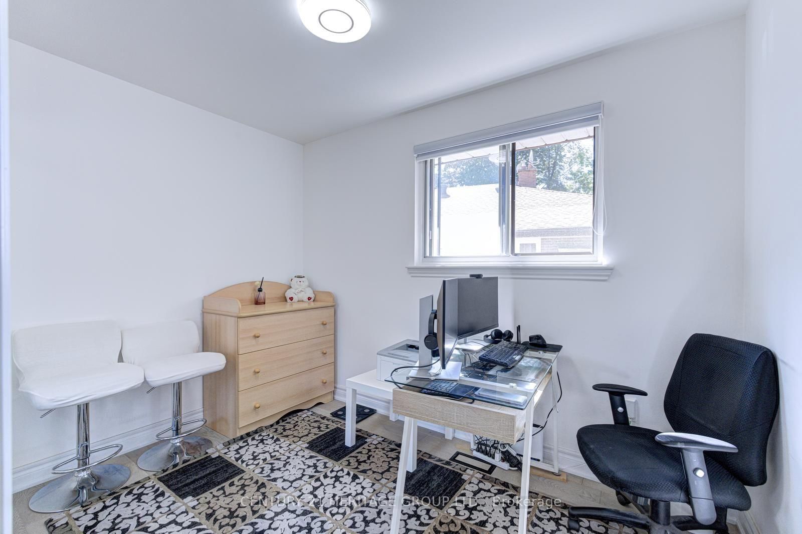 117 Marbury Crescent • Toronto, ON photo 28