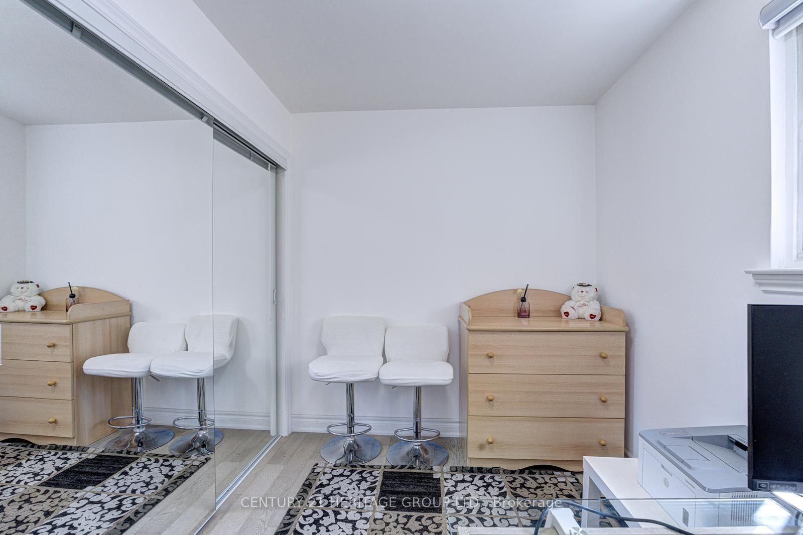 117 Marbury Crescent • Toronto, ON photo 29
