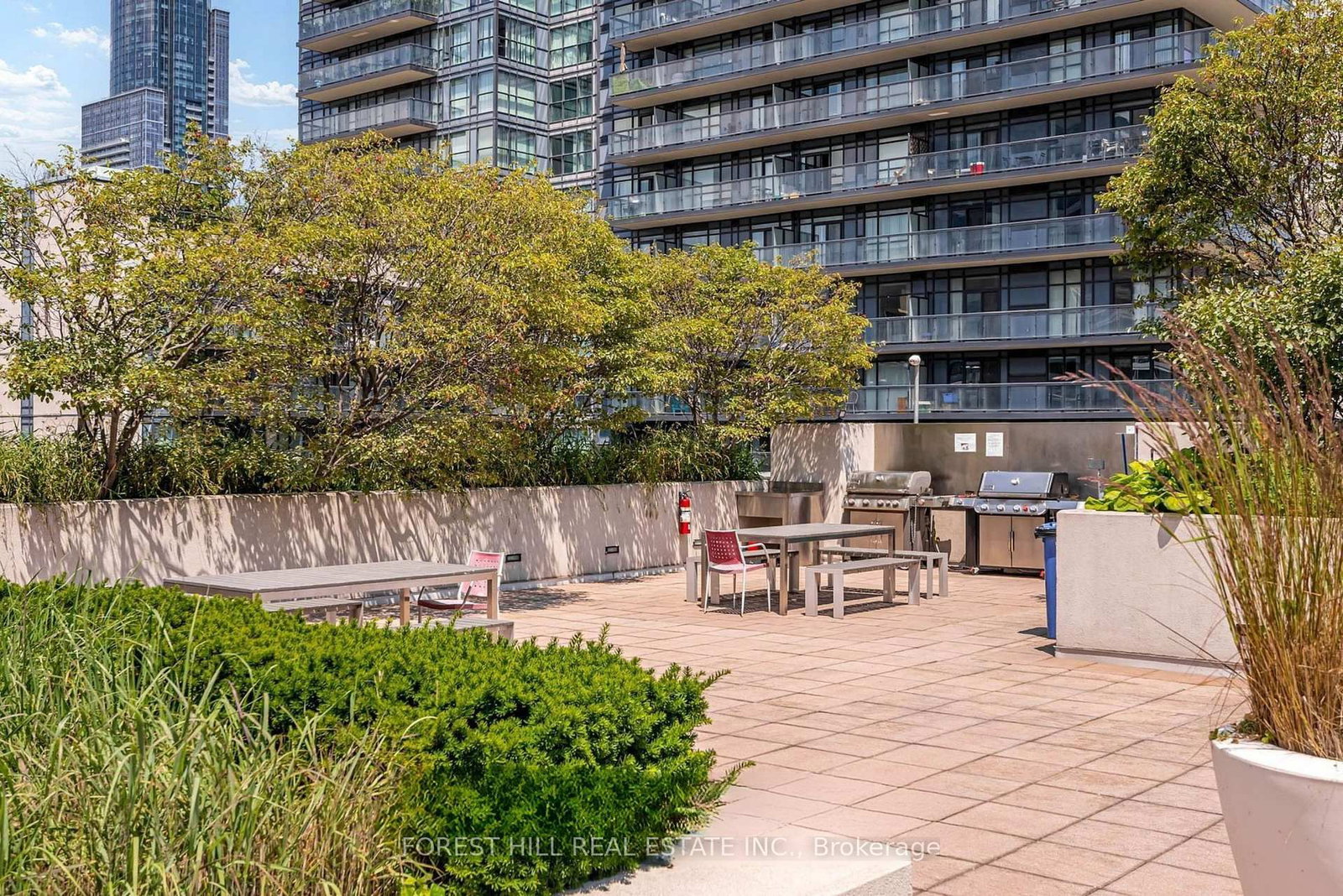 111 Elizabeth Street • #917 • Toronto, ON photo 10