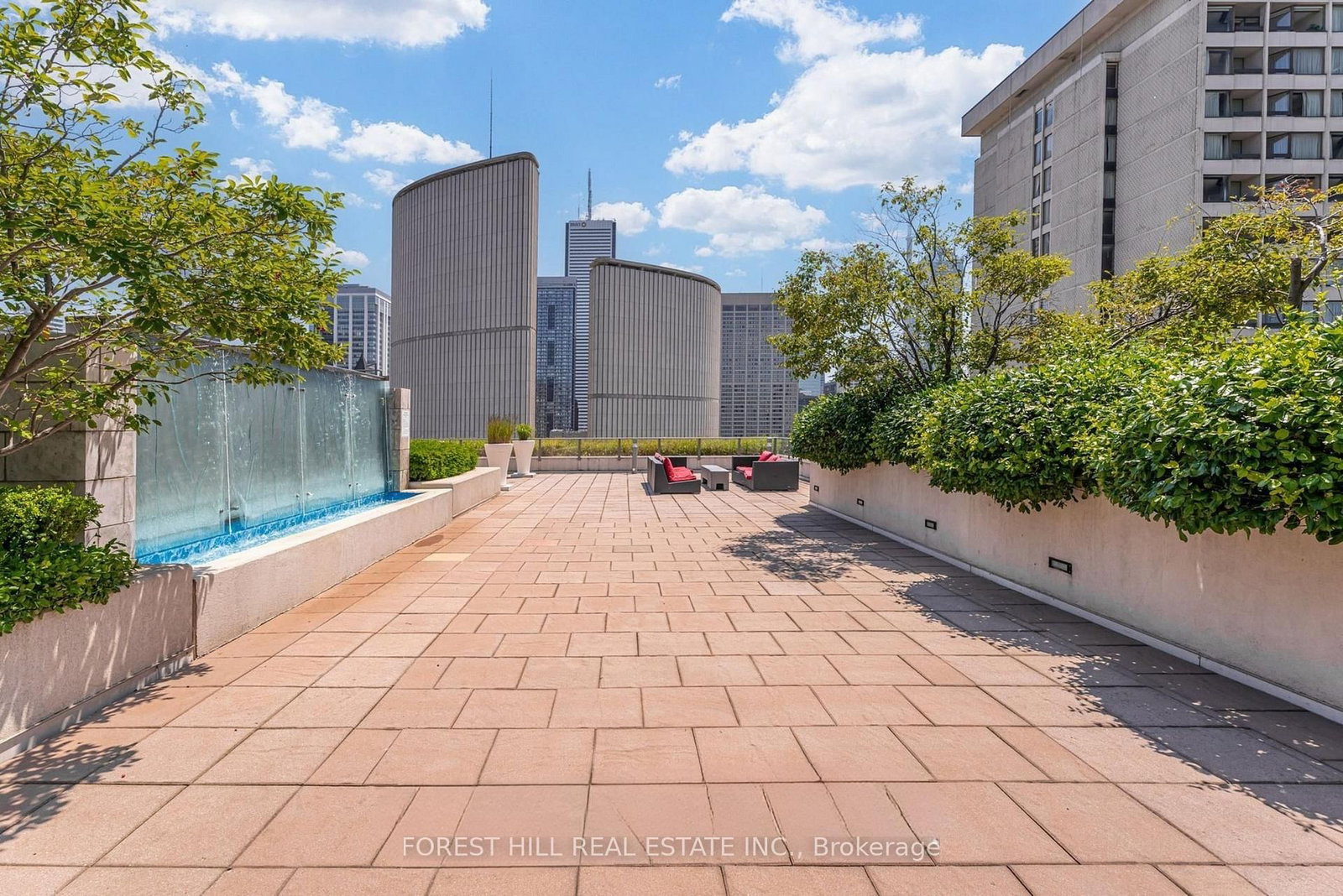 111 Elizabeth Street • #917 • Toronto, ON photo 11
