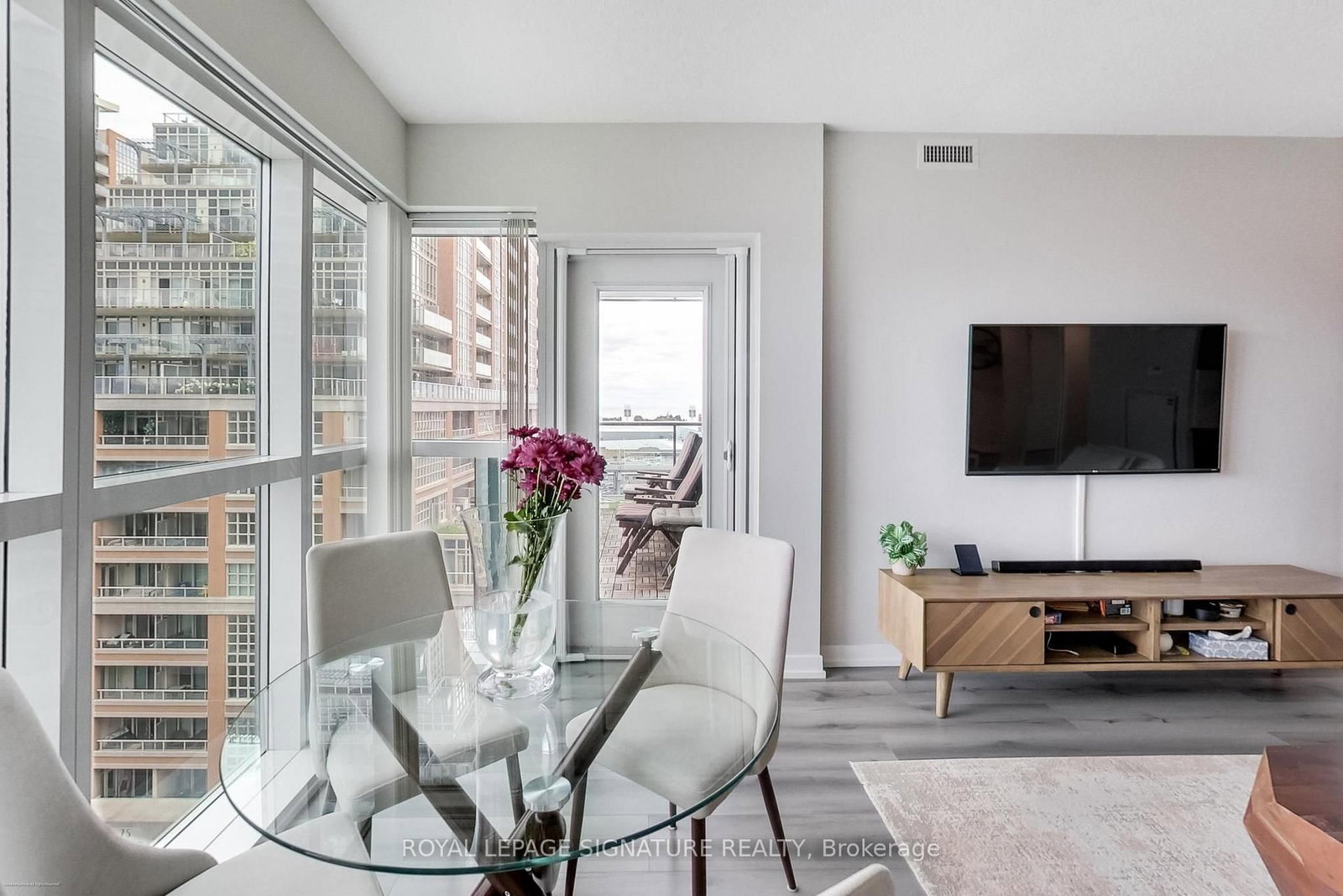 69 Lynn Williams Street • #904 • Toronto, ON photo 14