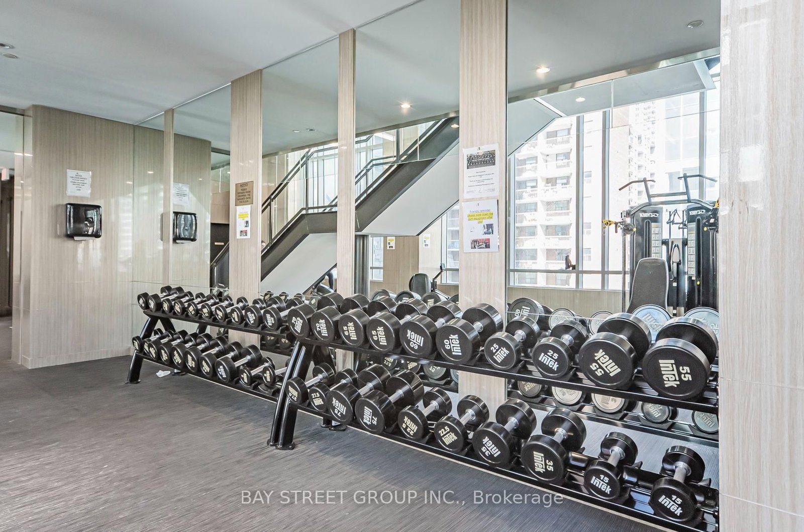 89 Dunfield Avenue • #801 • Toronto, ON photo 19
