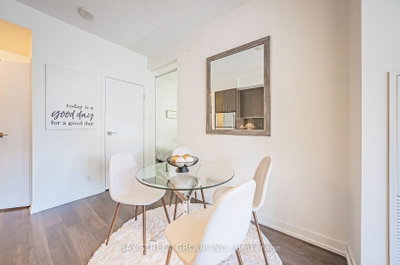 89 Dunfield Avenue • #801 • Toronto, ON photo 8