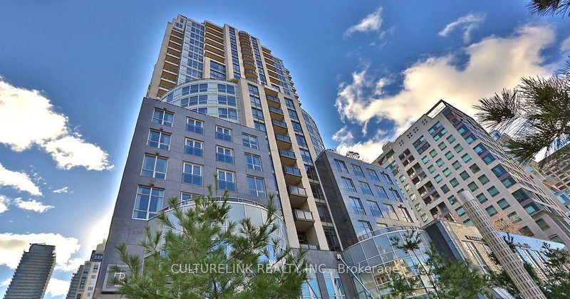902 - 10 Bellair Street