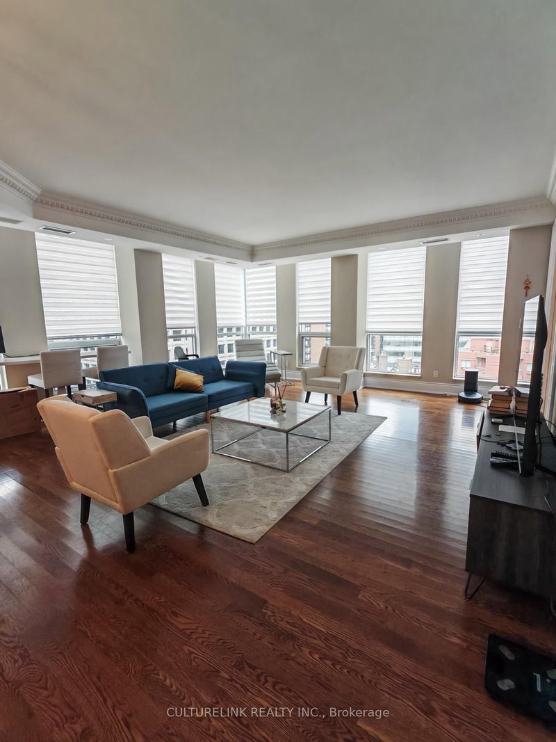 902 - 10 Bellair Street