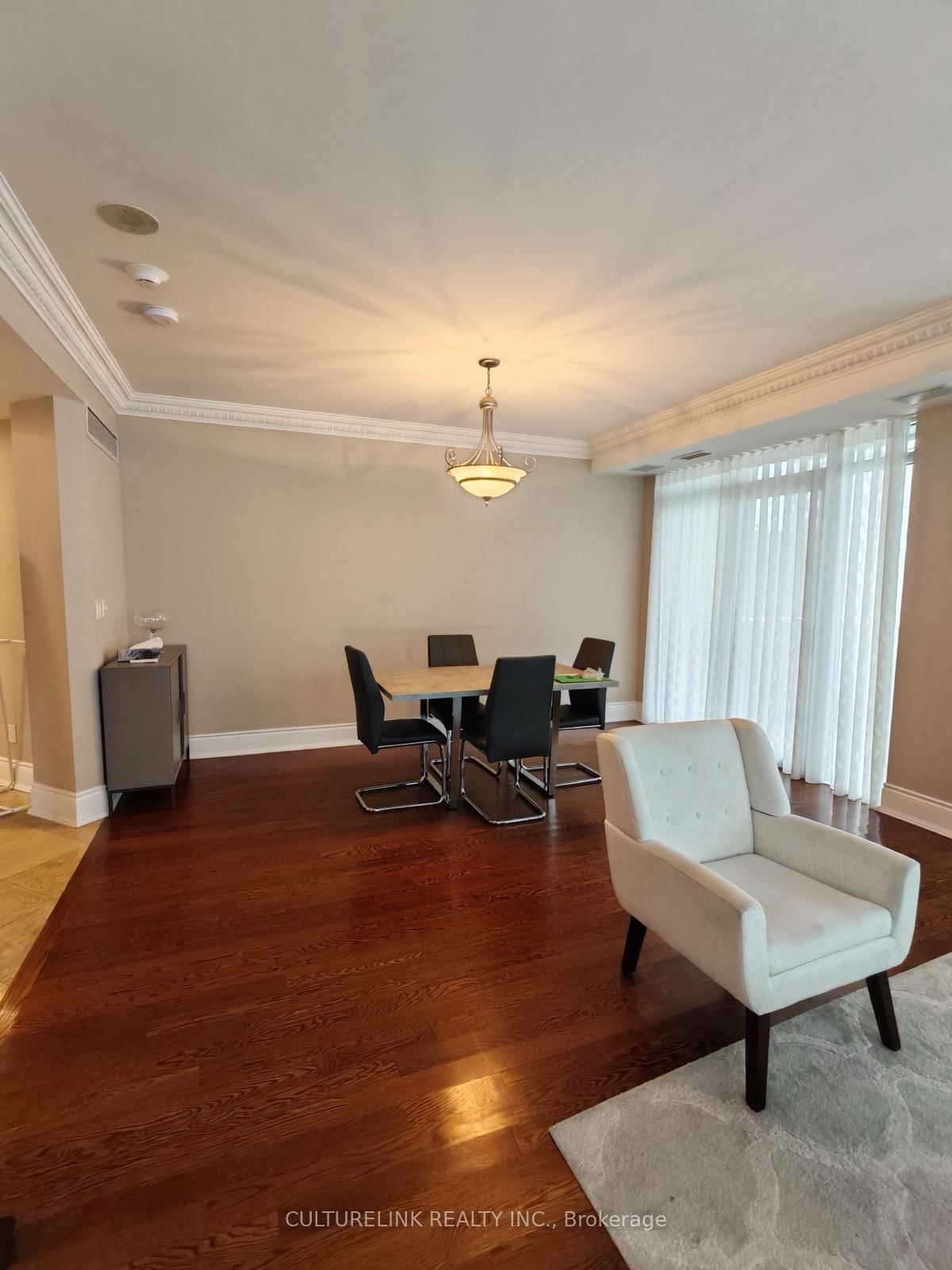 902 - 10 Bellair Street, Toronto 3