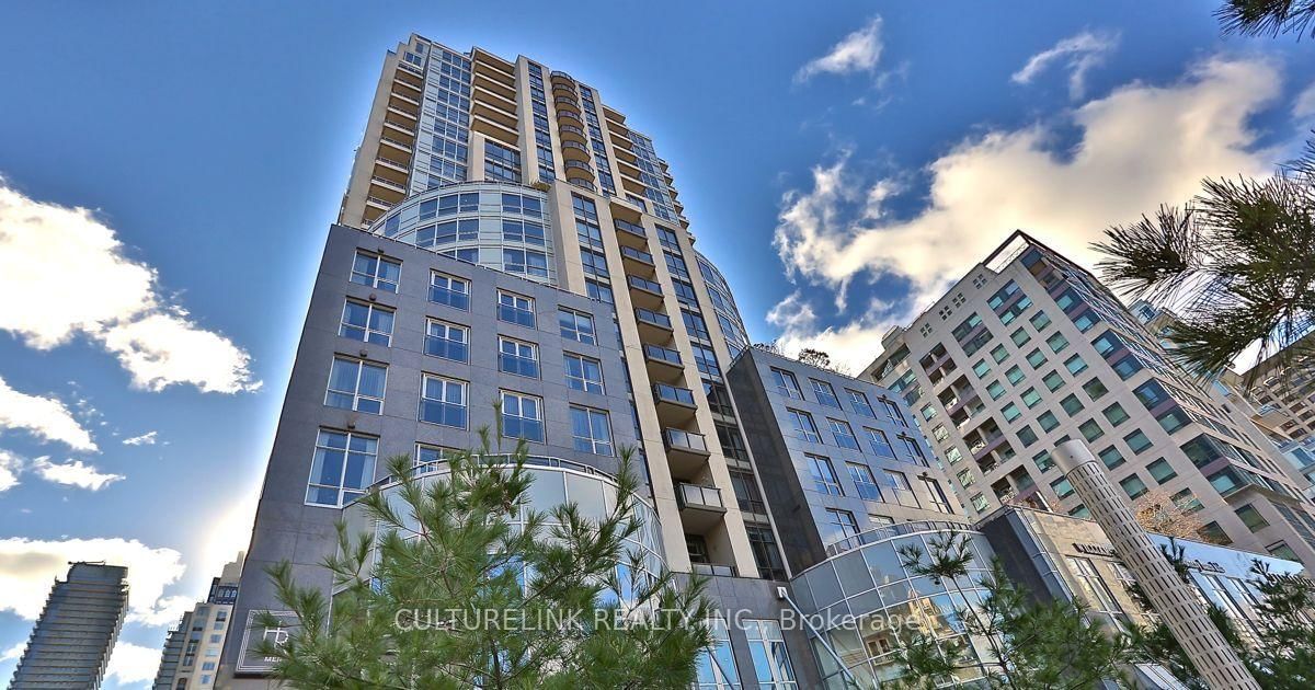 10 Bellair Street • #902 • Toronto, ON photo 2