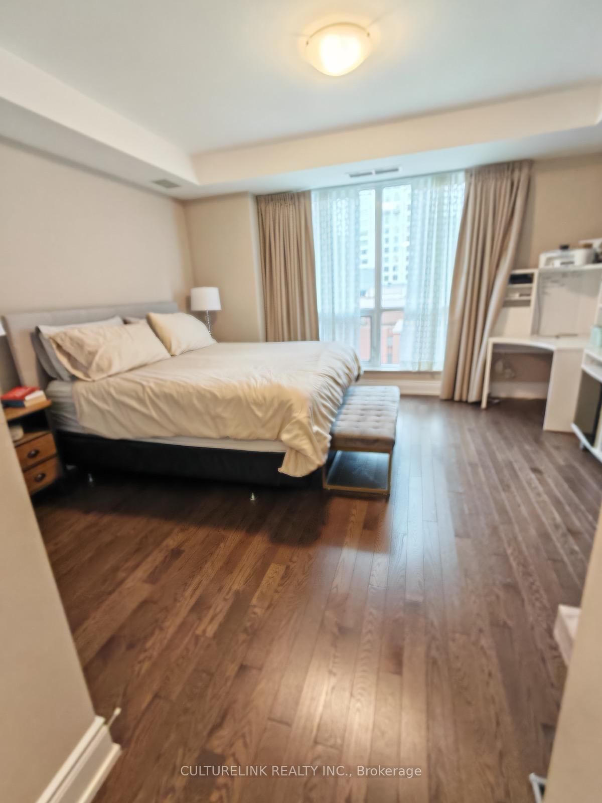 10 Bellair Street • #902 • Toronto, ON photo 8
