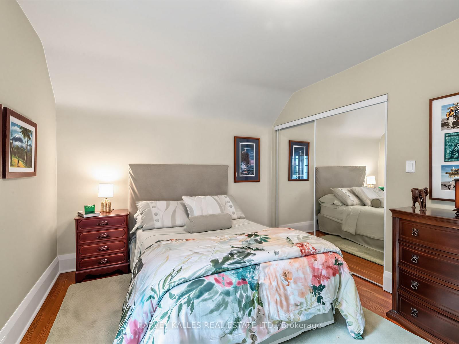 287 St. Leonard's Avenue • Toronto, ON photo 33
