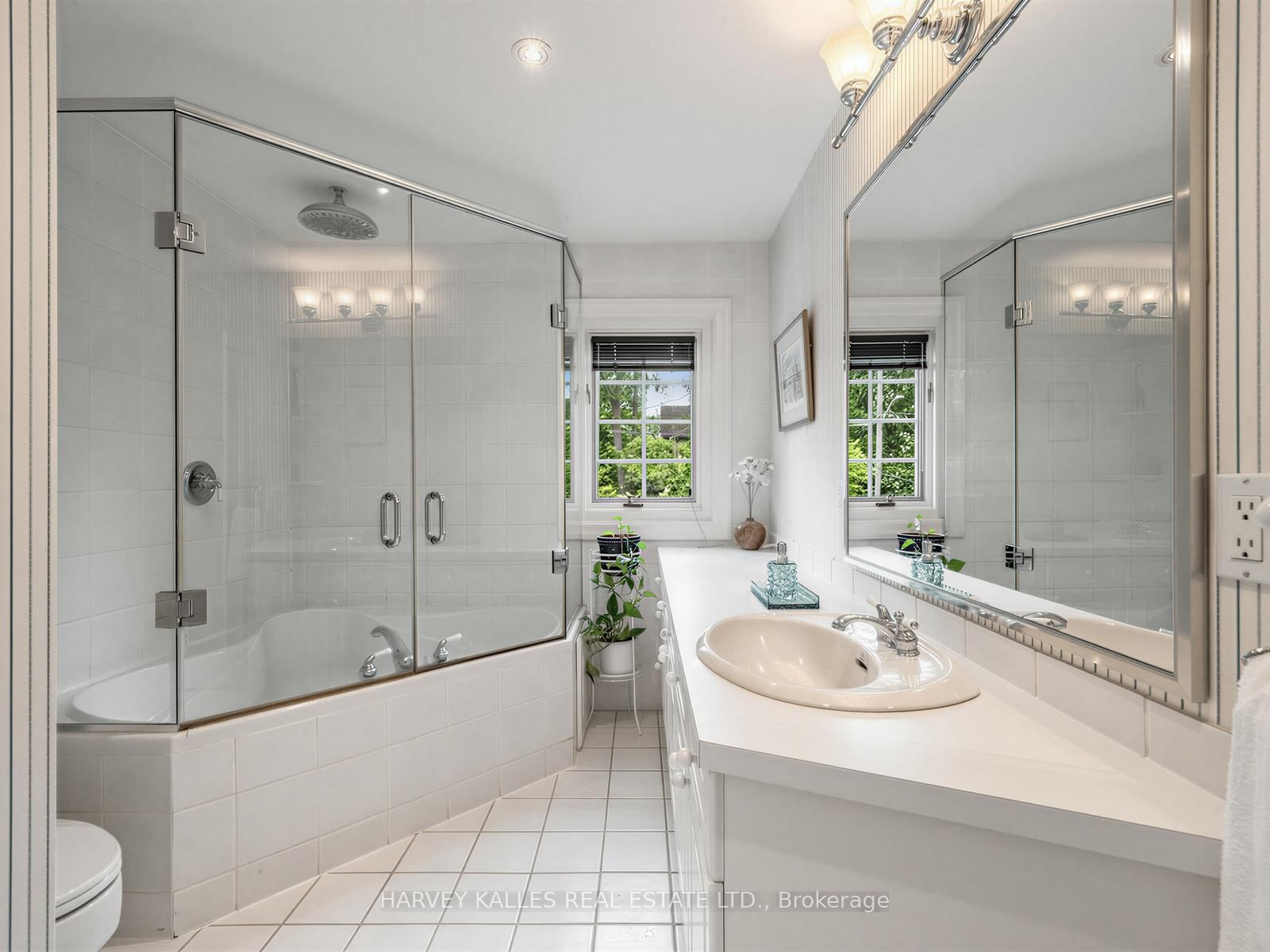 287 St. Leonard's Avenue • Toronto, ON photo 34